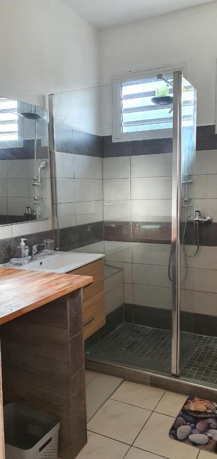 Appartamento Meublé chez Gilbert Le Tampon Esterno foto